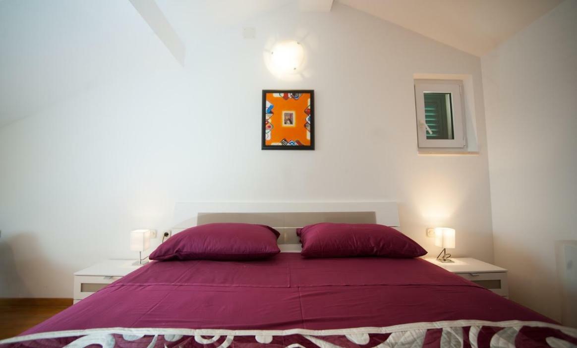 House Koloc Apartment Bol Luaran gambar